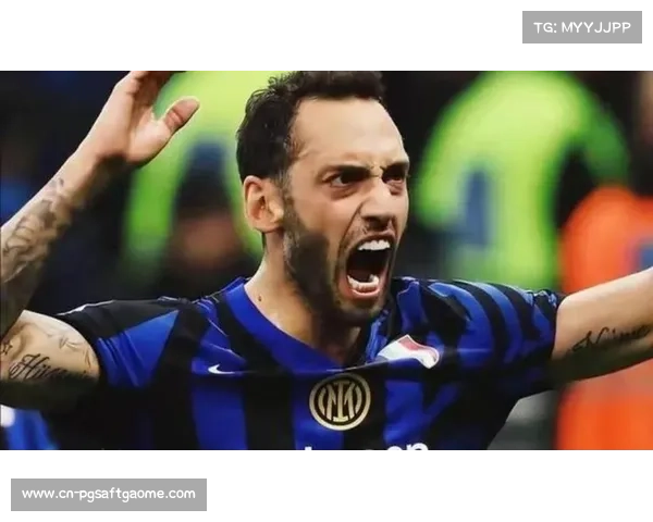 国米三核心巴雷拉、恰尔汗奥卢、邓弗里斯恢复合练